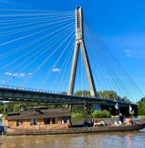 Warshau HISTORISCHE HOLZBOOTFAHRT