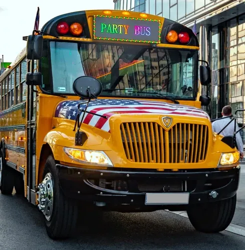 Krakau STRIP SCHOOL BUS FLUGHAFENTRANSFER/STADTAUSFAHRT
