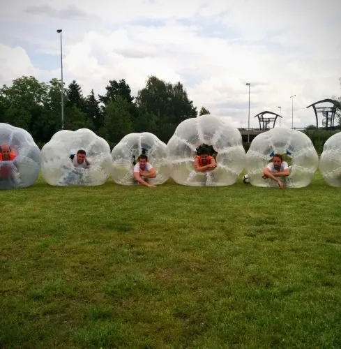 Posen BUBBLE-FUSSBALL Posen BUBBLE-FUSSBALL