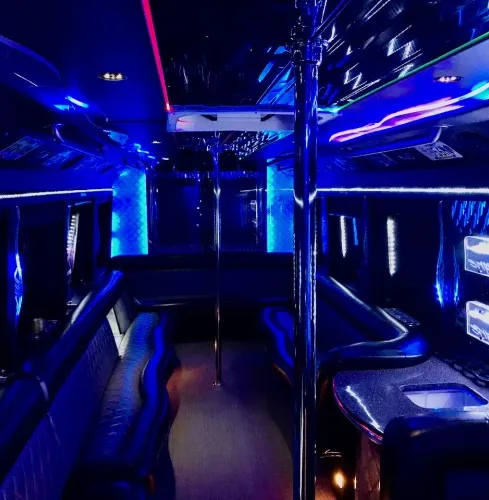 Warshau STRIP AMERIKANISCHER PARTYBUS FLUGHAFEN/STADTTRANSFER
