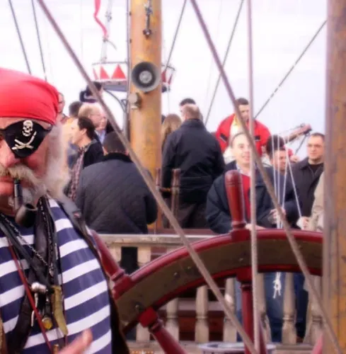 Danzig HISTORISCHE KREUZFAHRT